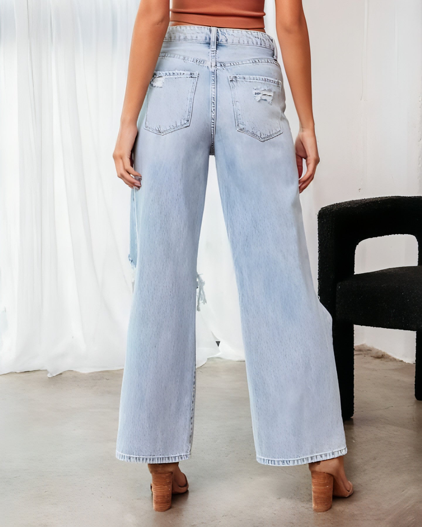 Ripped Slimming Jeans